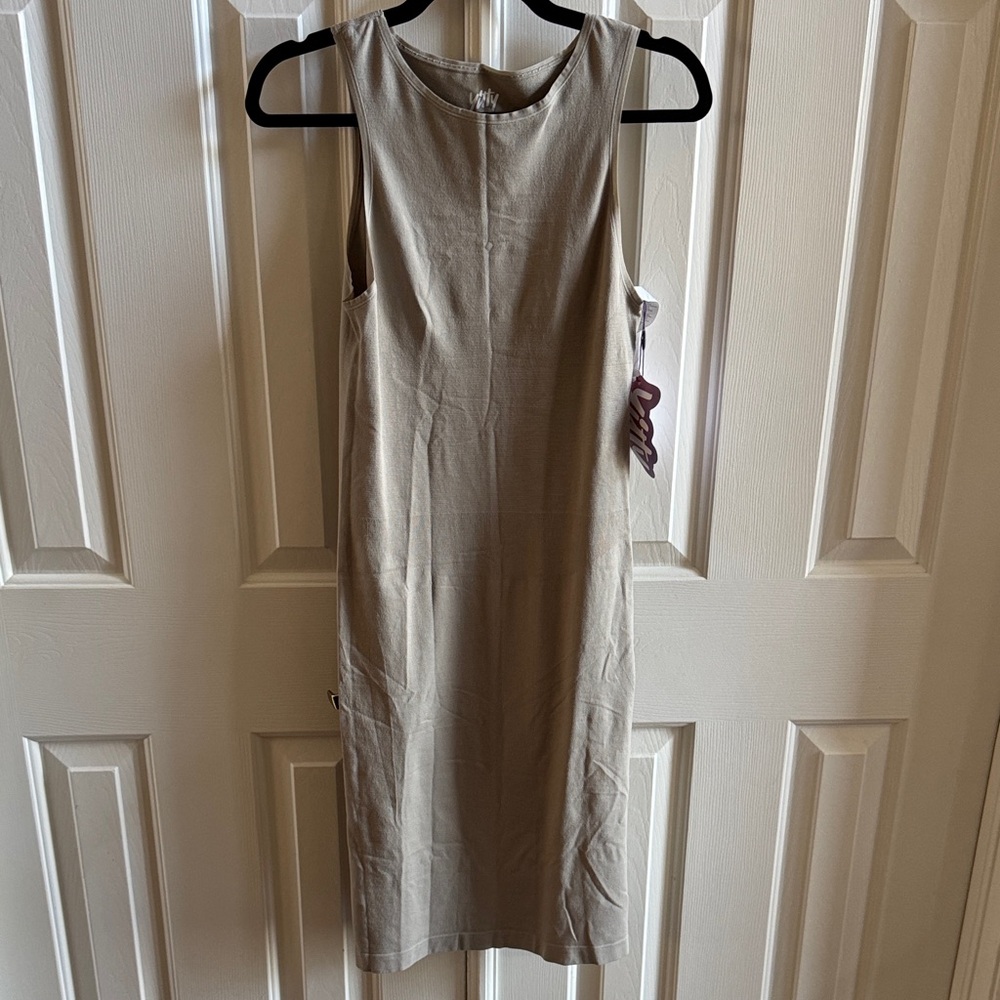 NWT Yitty Shapewear Midi Dress